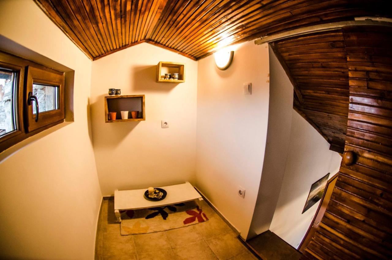 Off Vitosha Blvd Designer Studio Sofia Bagian luar foto